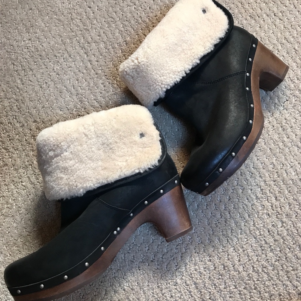 Ugg clogs